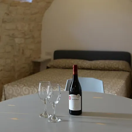 Nyaraló Trullo Vino & *
