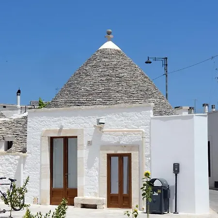 Semesterbostad Trullo Vino & *