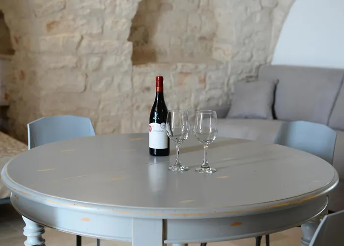 Trullo Vino & *